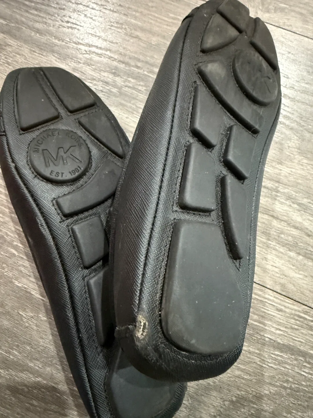 Michael Kors Black Flats Size 8 image indicator(2)