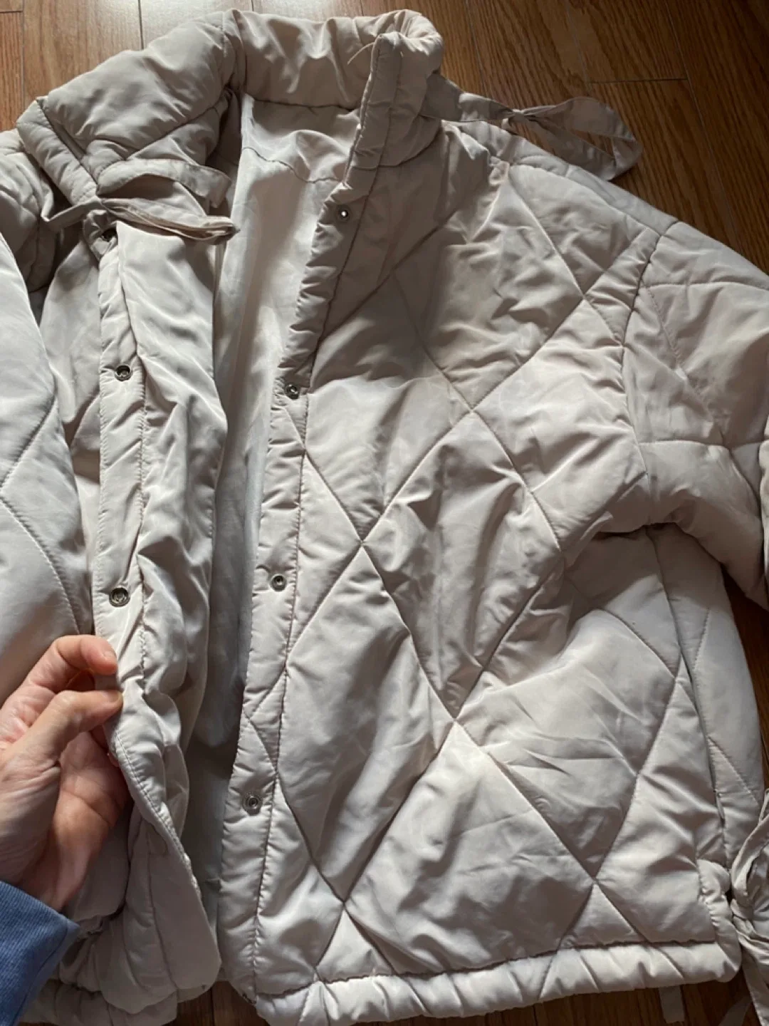 Quilted Beige Puffer Jacket Women Size S-M image indicator(3)