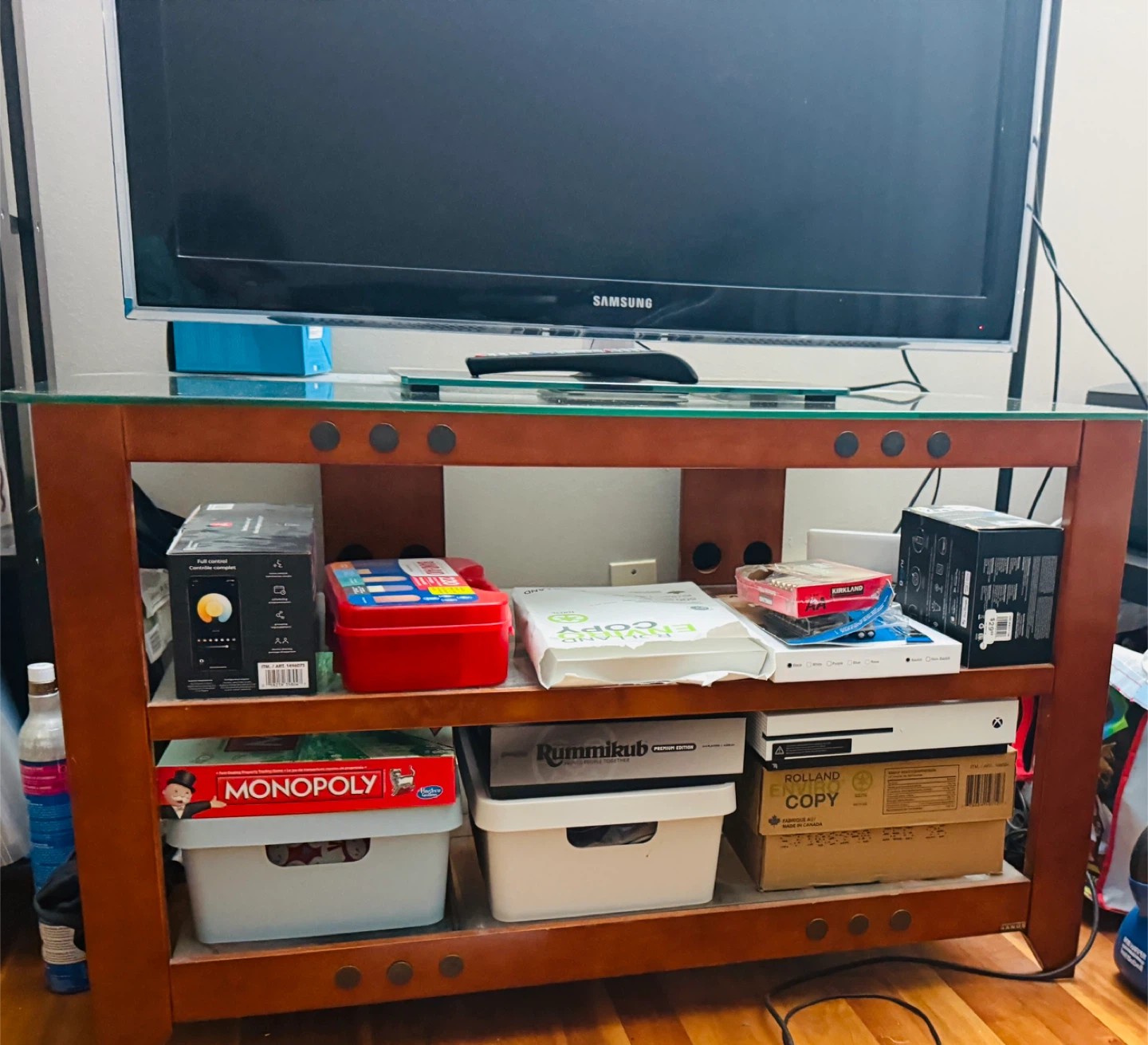 Glass & Wood TV Stand / Media Console (Pick Up Only) - photo 2