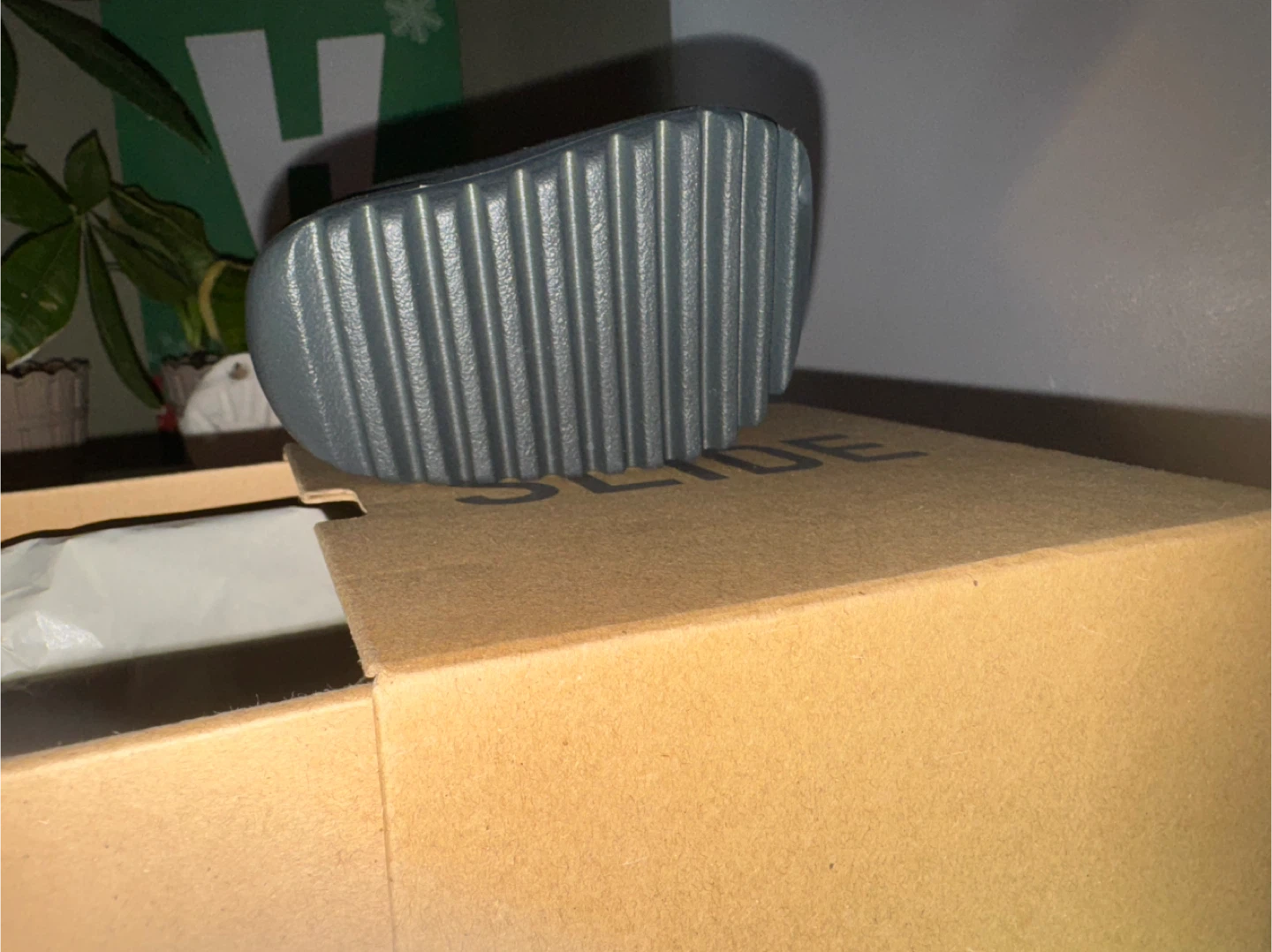 New Adidas YZY Slide Infants Size 4K - photo 4