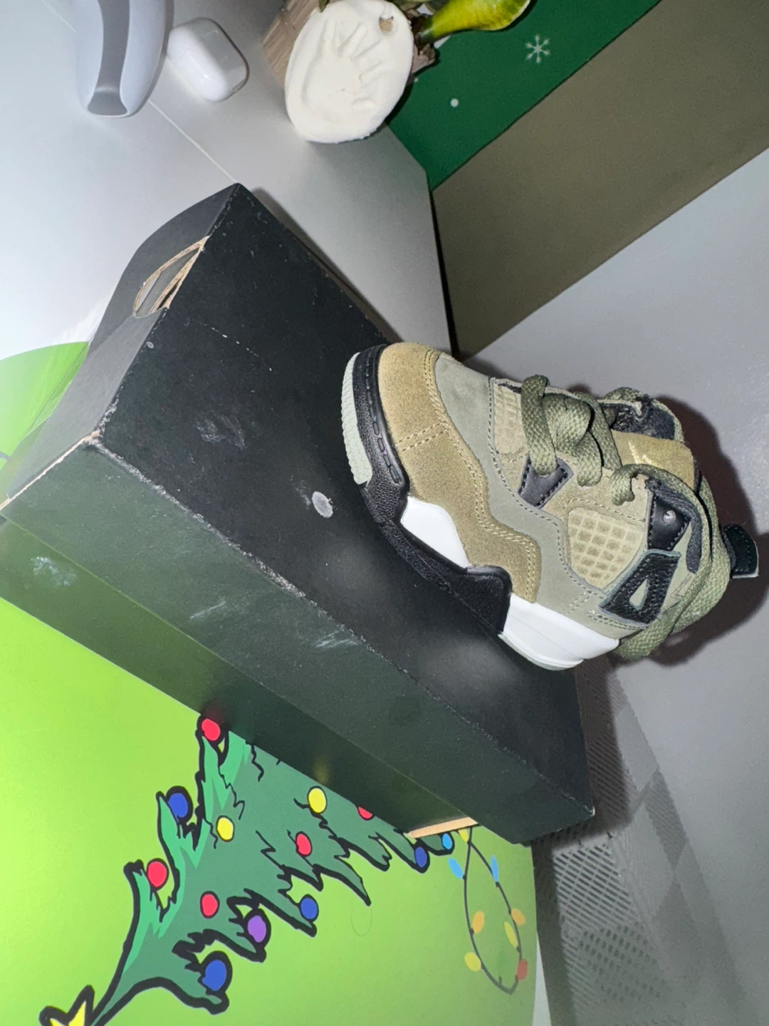 Jordan 4 Retro SE Olive Canvas Kids Size 5C - photo 3