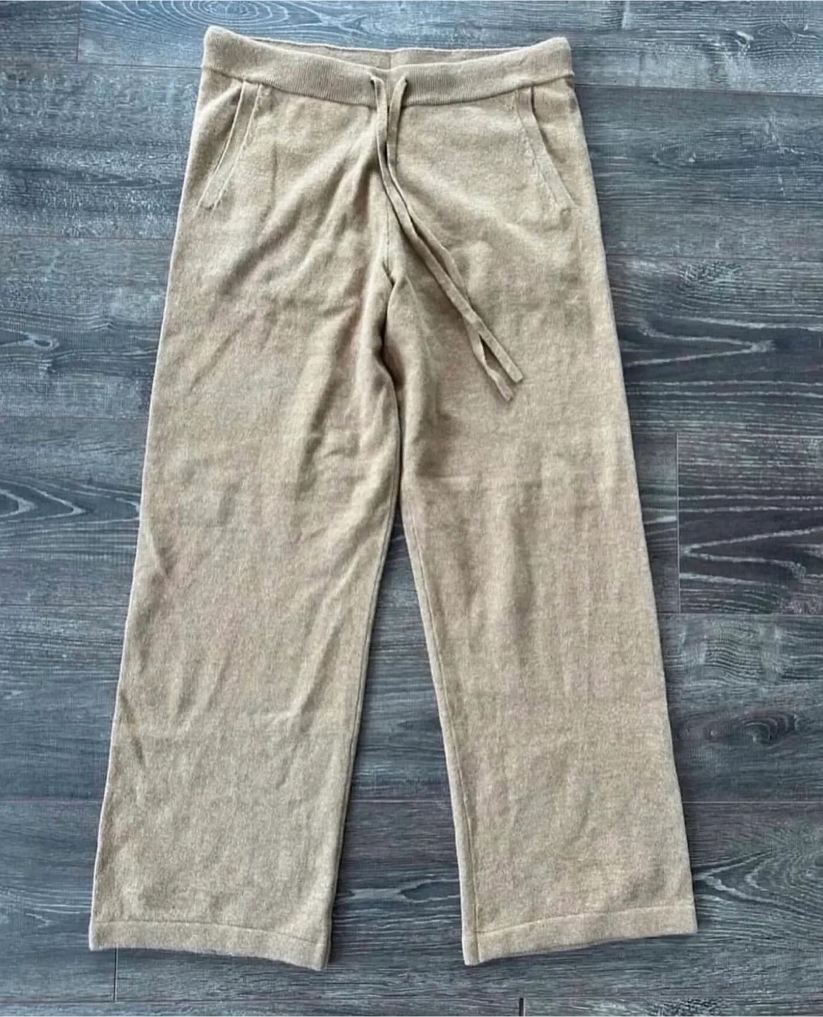Gap cashsoft sweater pants size small image indicator(2)