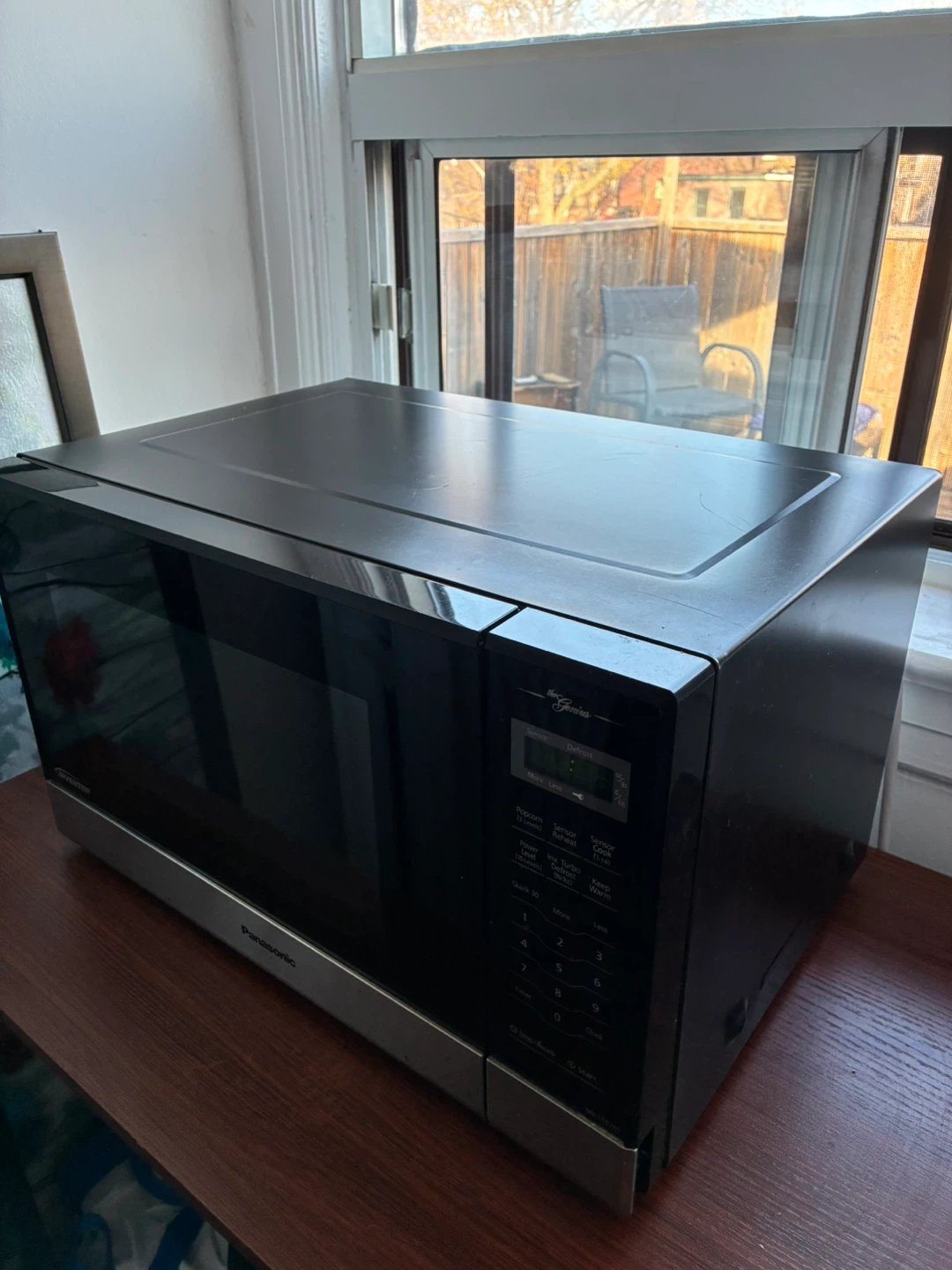 Panasonic Microwave$40 - photo 2