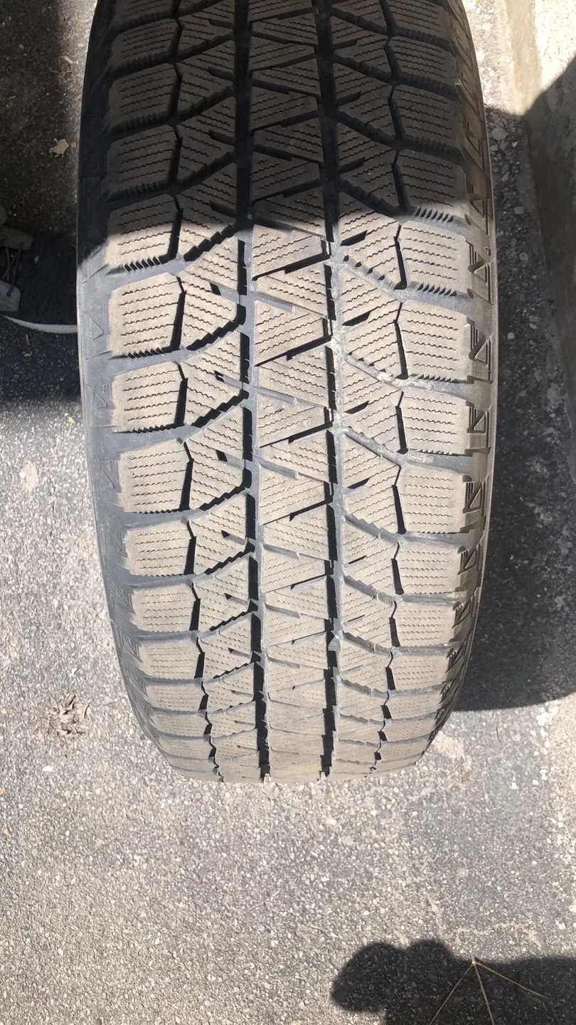Laufenn 195/65R15 Winter Tire
