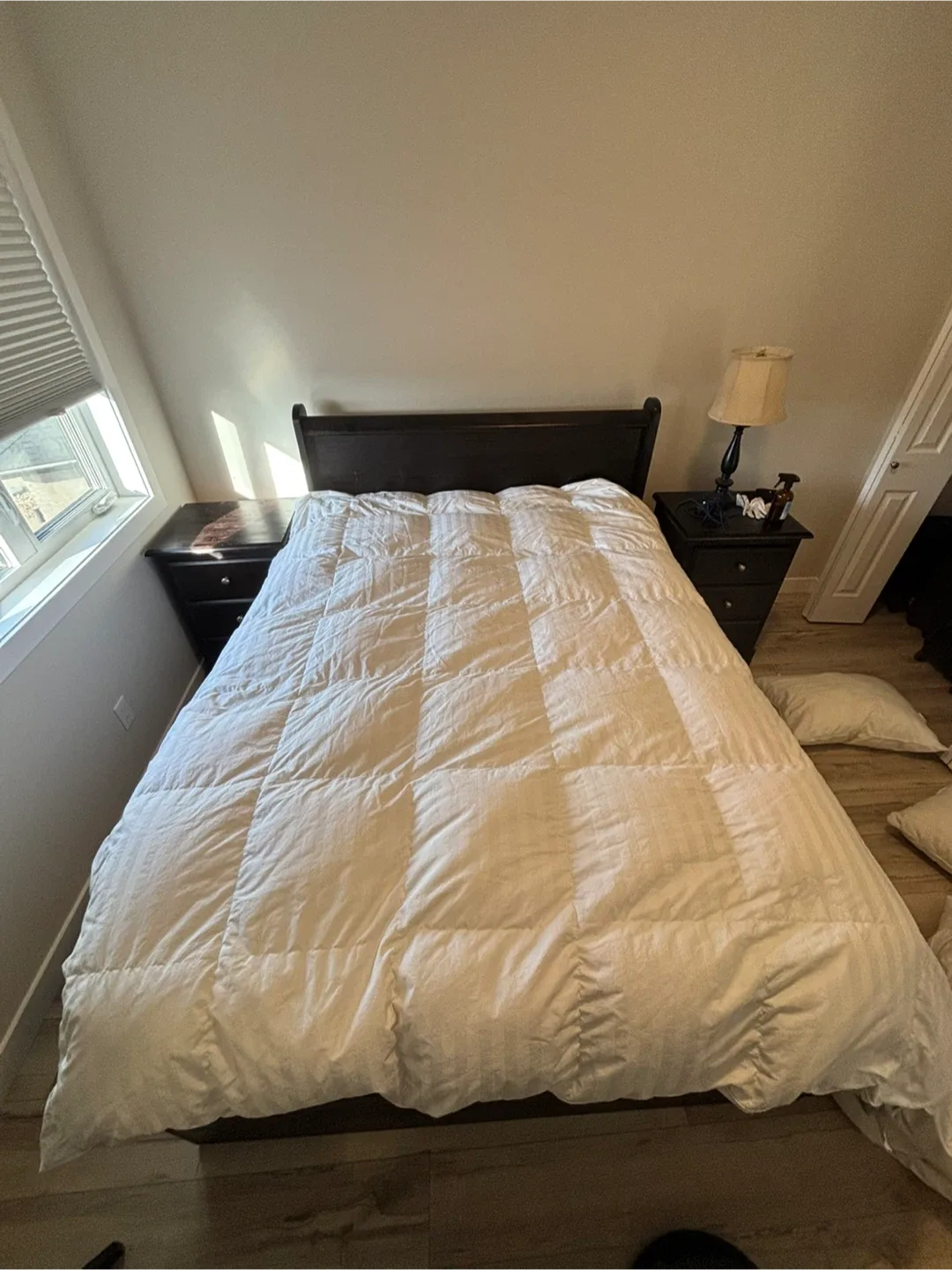 Simmons Feather Down Queen Size Duvet For Sale
