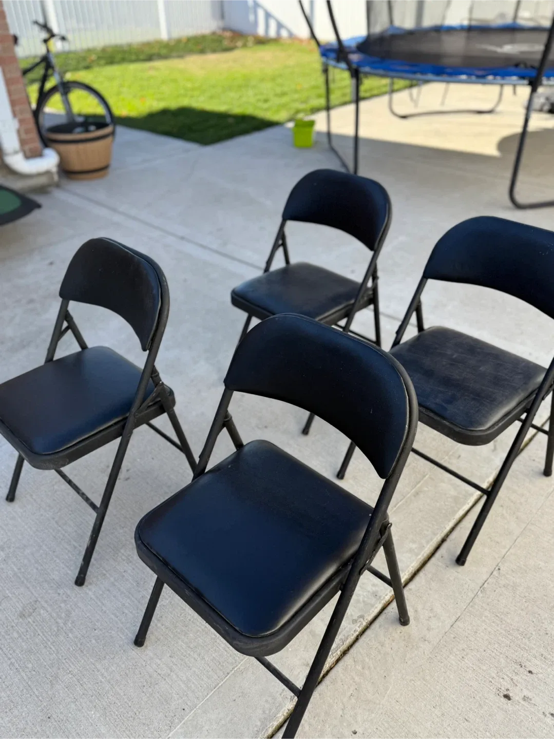 Set of 4 Black Folding Chairs image indicator(3)