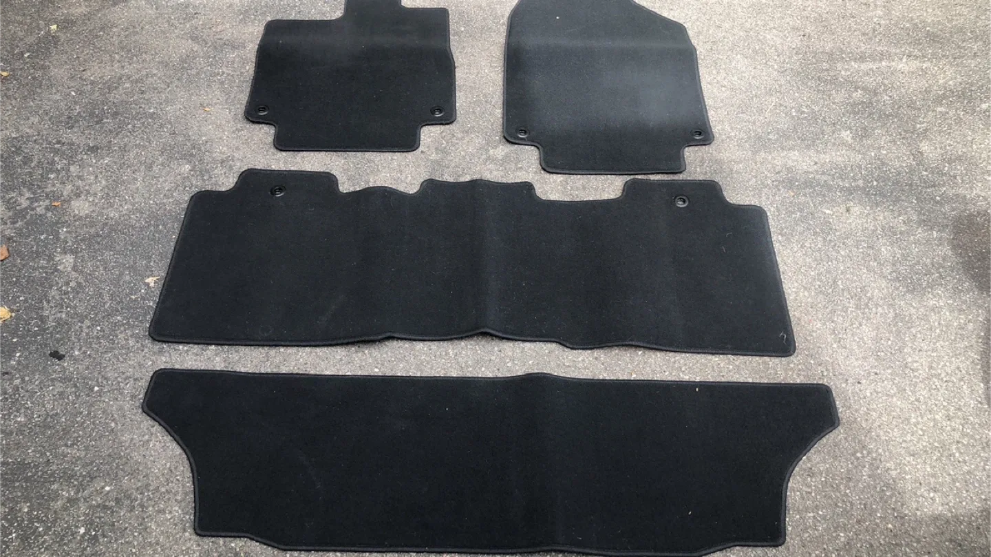 Honda Odyssey Black Floor Mats image indicator(2)