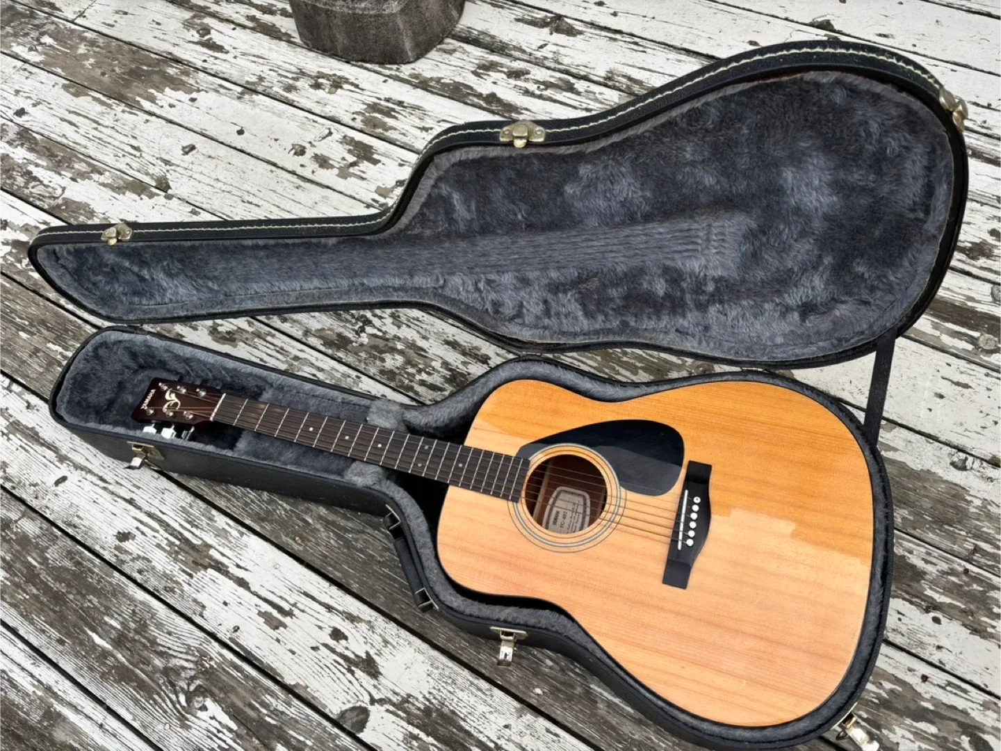 Yamaha FG-402 Acoustic Guitar w case, 81231121, 1978