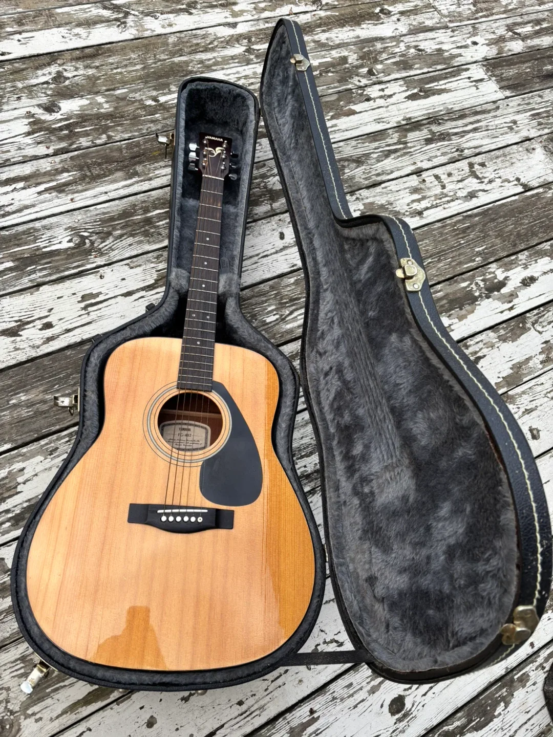 Yamaha FG-402 Acoustic Guitar w case, 81231121, 1978 image indicator(8)