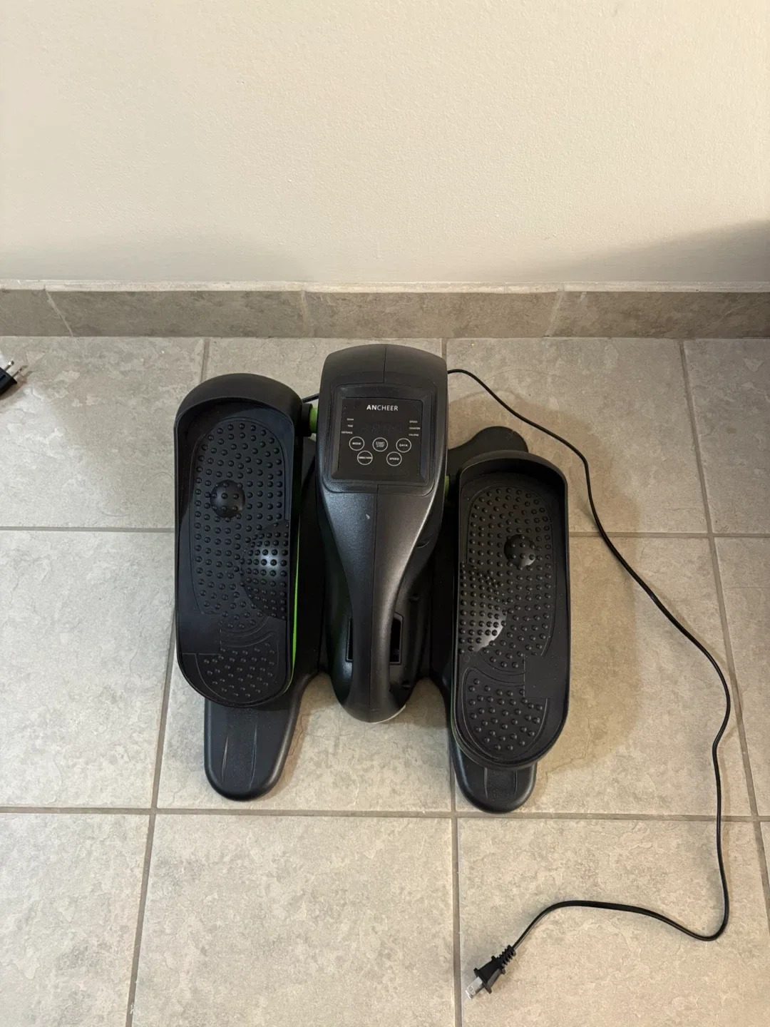 Under Desk  Elliptical image indicator(4)