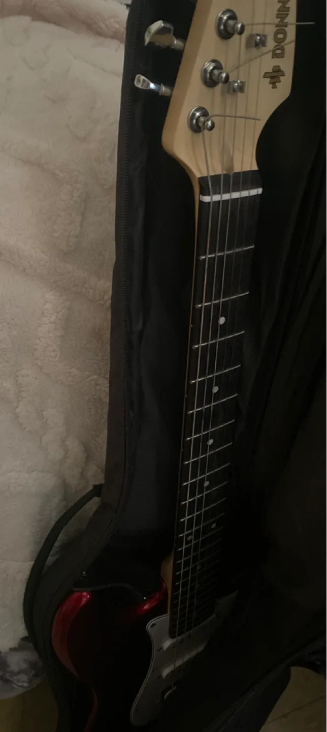 [TRADING] Donner DST 100R for Squire Stratocaster (Black)
