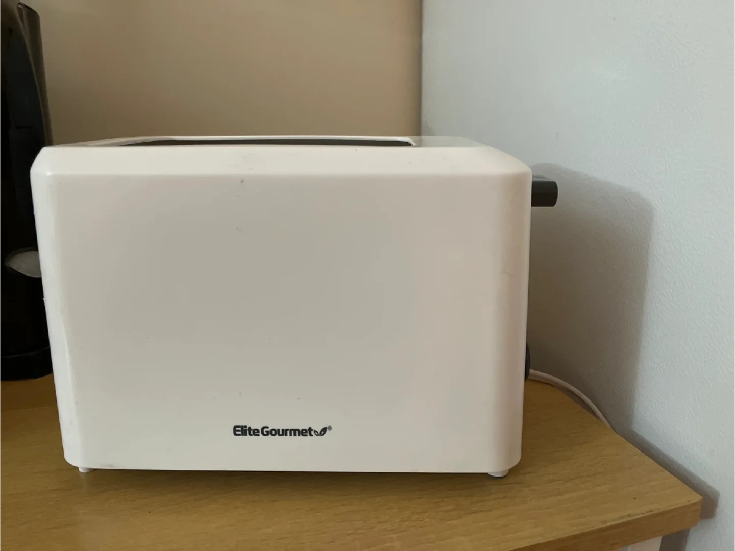 Elite Gourmet Toaster - White