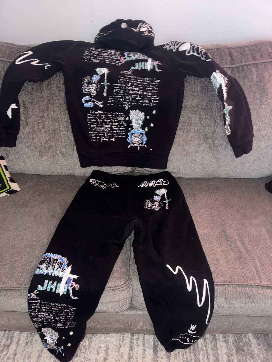 'NOT A CULT TOUR' SWEATPANTS and SWEATSHIRT- BLACK - photo 3