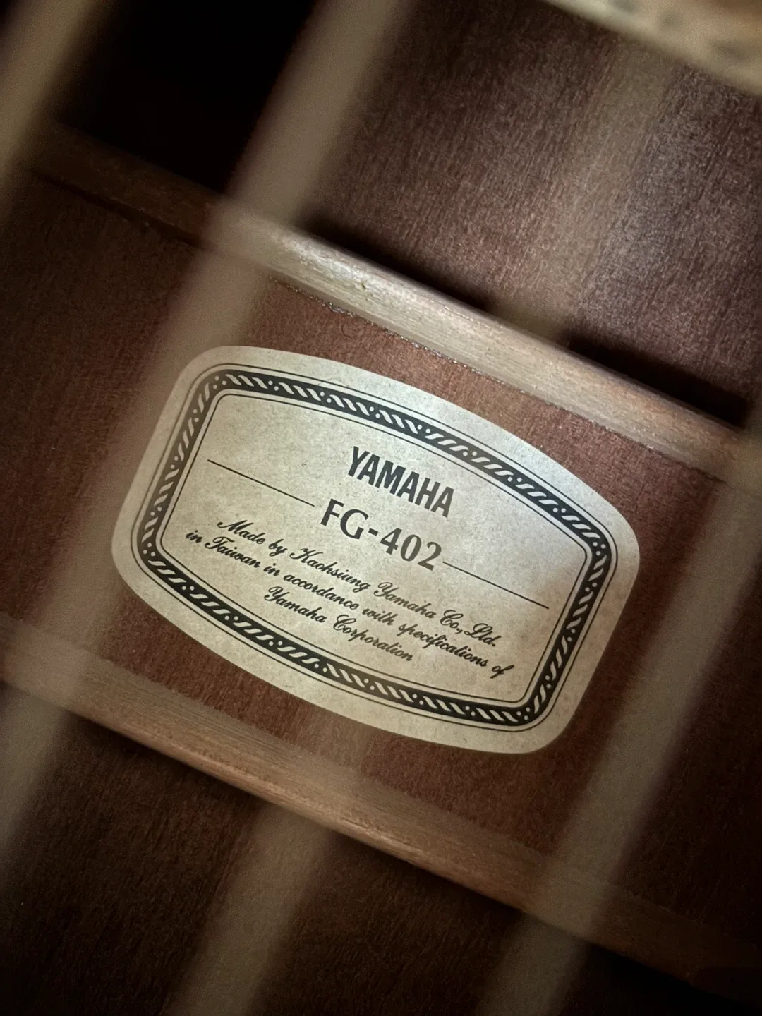 Yamaha FG-402 Acoustic Guitar w case, 81231121, 1978 image indicator(9)