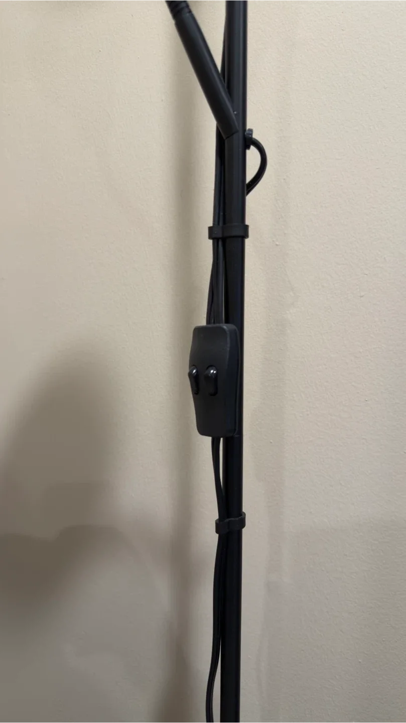 IKEA floor lamp with two lights image indicator(2)