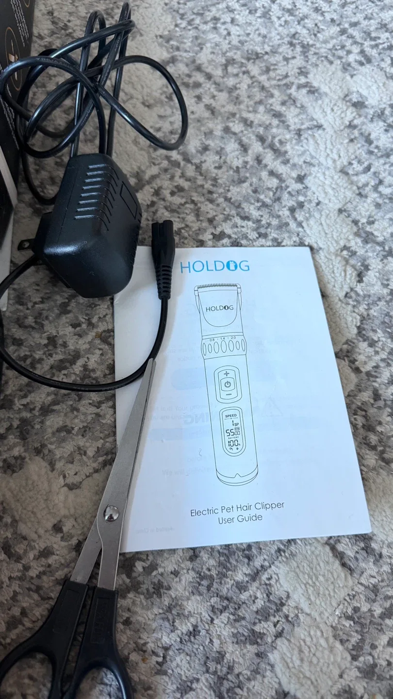 Pet Grooming Clippers Like New + New Detangler Spray image indicator(4)