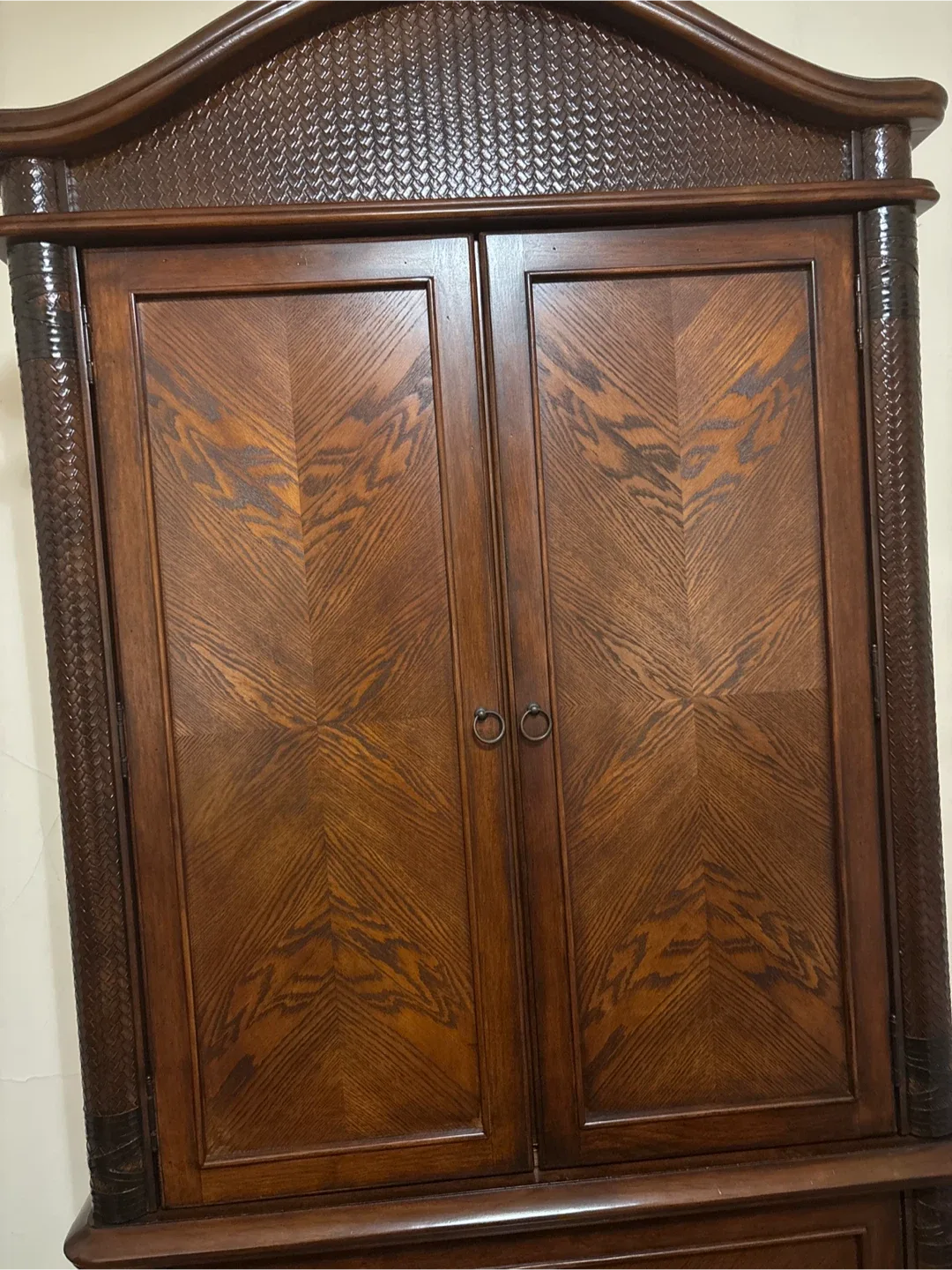 Bedroom Set - Dresser, Wardrobe, Bed & Nightstands image indicator(5)