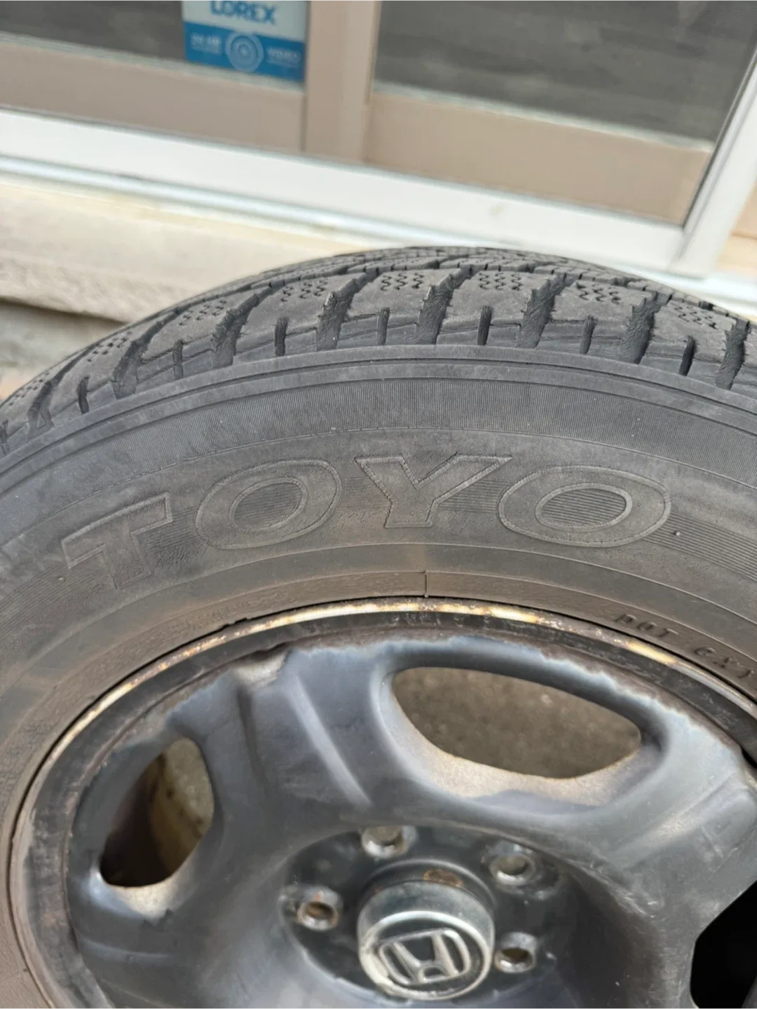 Set of 4 Winter Tires on Honda Rims image indicator(5)