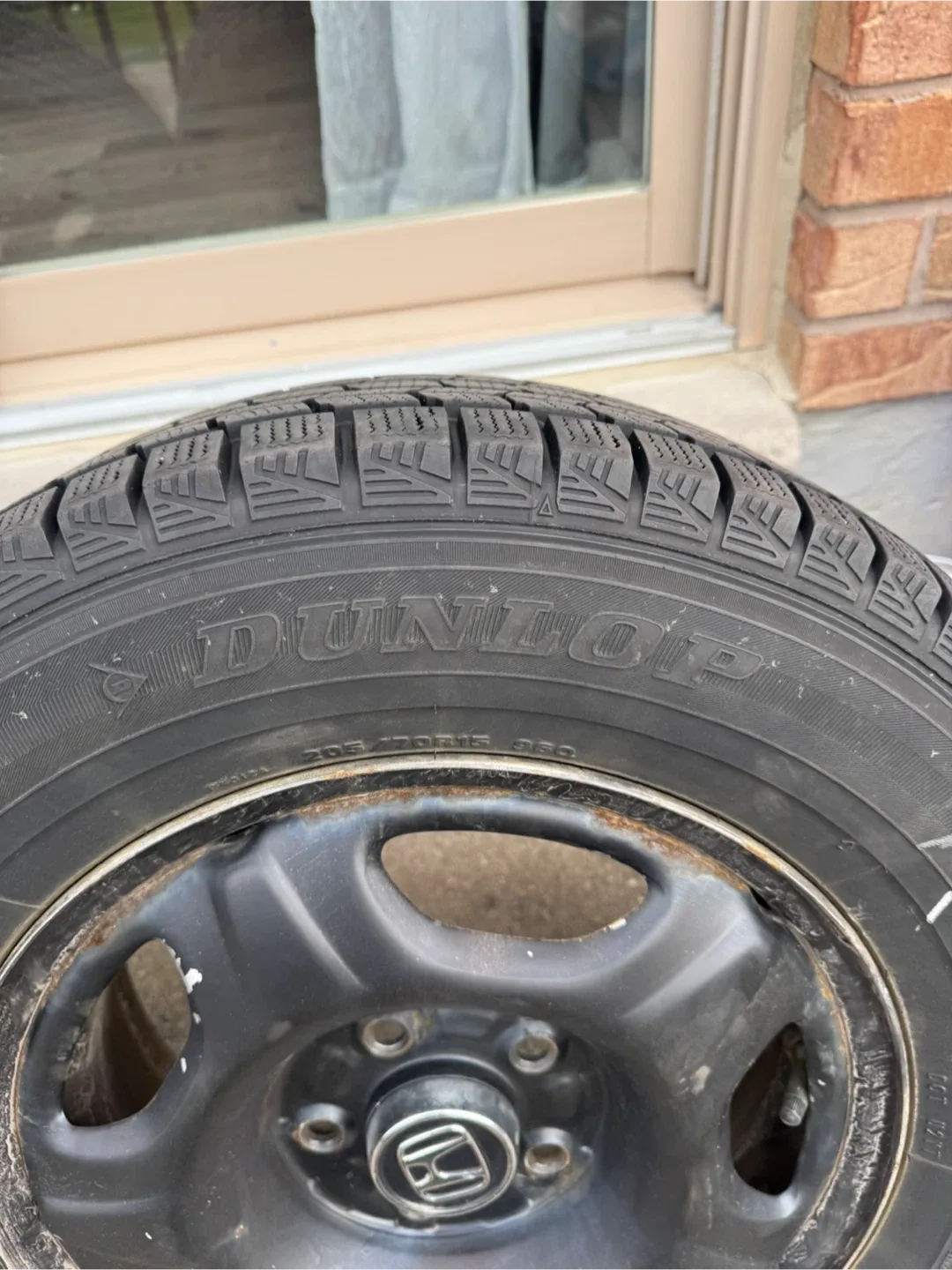 Set of 4 Winter Tires on Honda Rims image indicator(6)