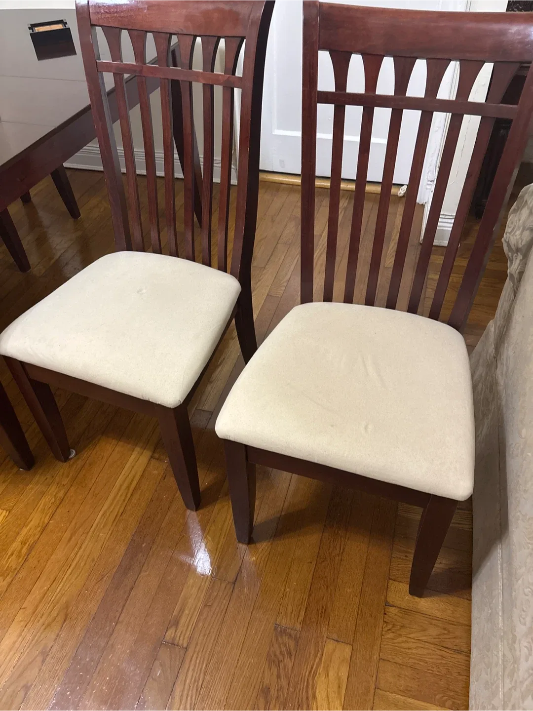 Dining Table with 4 Chairs - Wood image indicator(3)