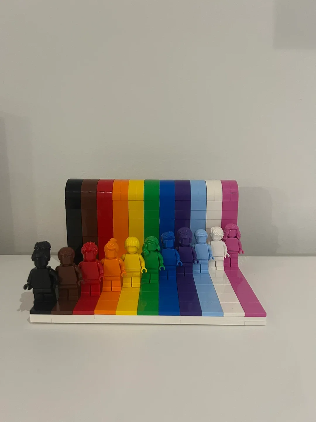 LEGO Everyone Is Awesome Set 40516 image indicator(2)