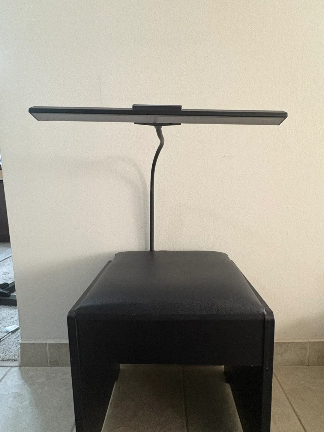 Task Light - Desk Mounted image indicator(2)