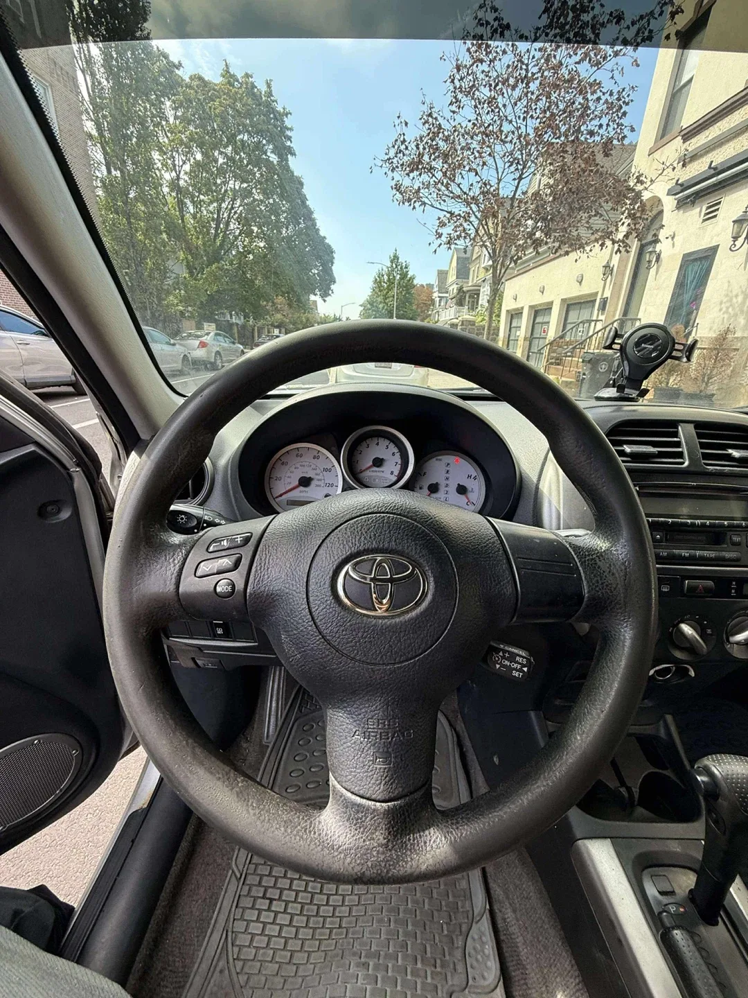 2004 Toyota RAV4 sport utility 4WD-114 k miles image indicator(6)