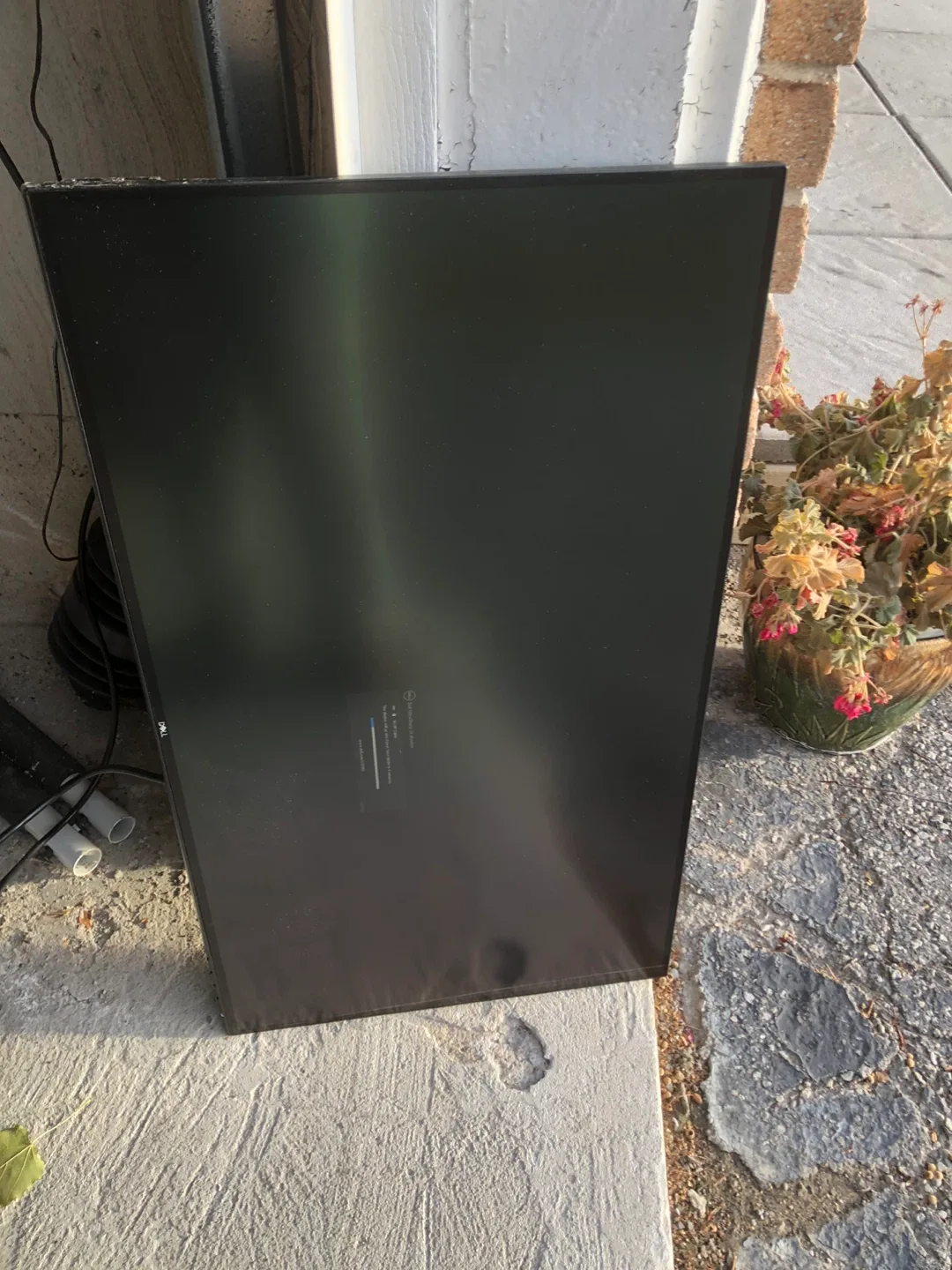 Dell U3219Q 32-inch Flat Panel Monitor