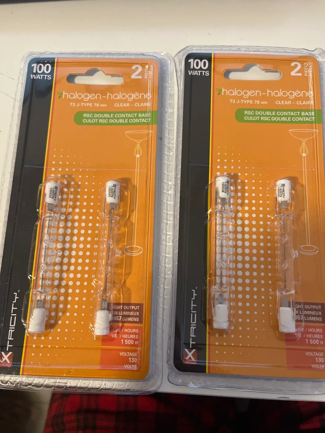 Tricity Halogen Bulbs, 100 Watts, 2-Pack