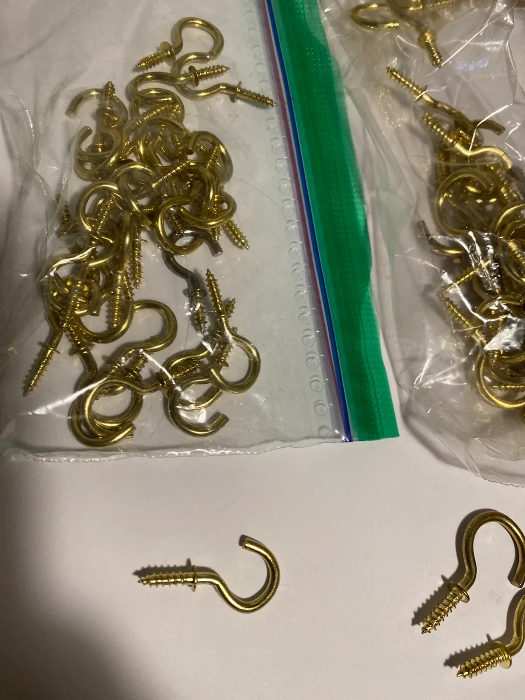 Lot of Screw-In Hooks image indicator(3)