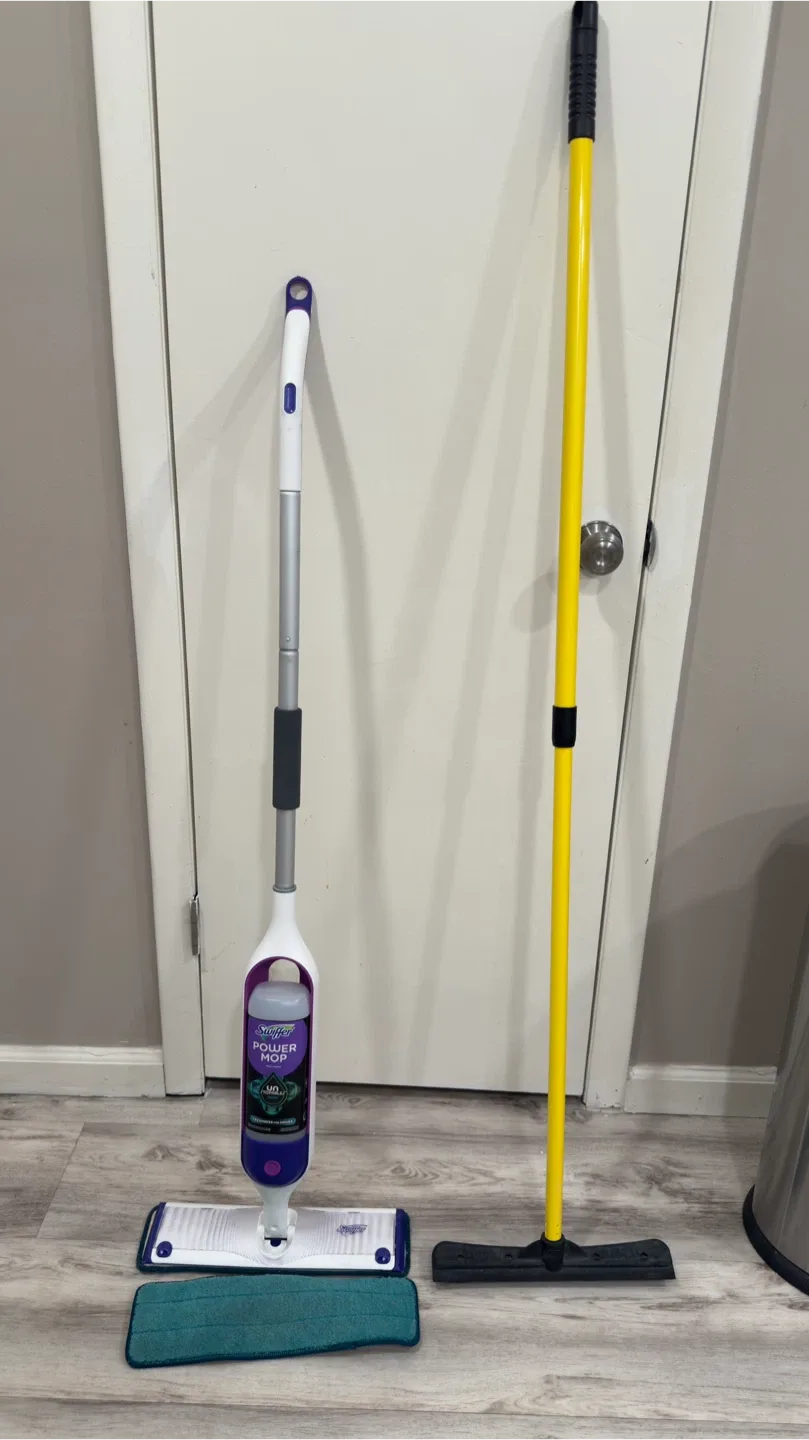 Swiffer Power Mop and pet hair remover