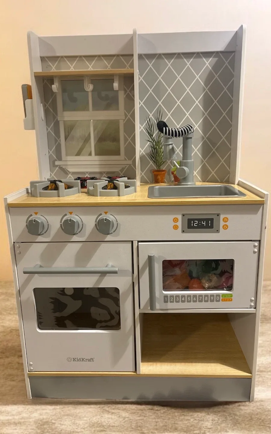 KidKraft Play Kitchen - Great Condition!