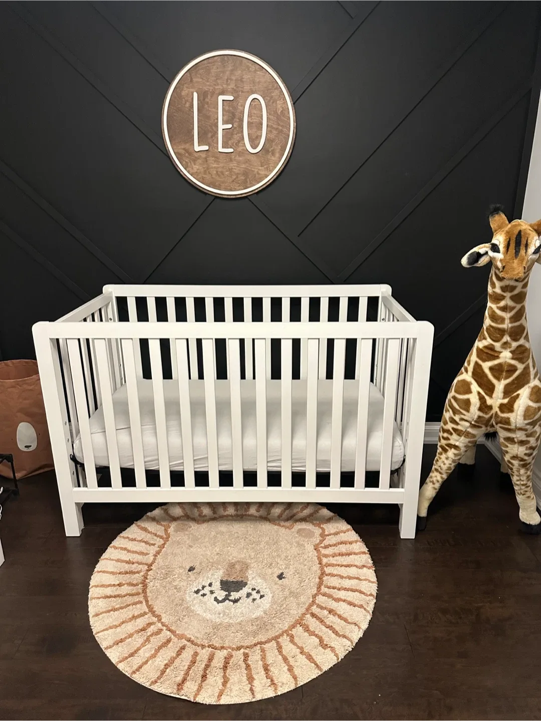 Colby 4-in-1 Low-Profile Convertible Crib image indicator(10)