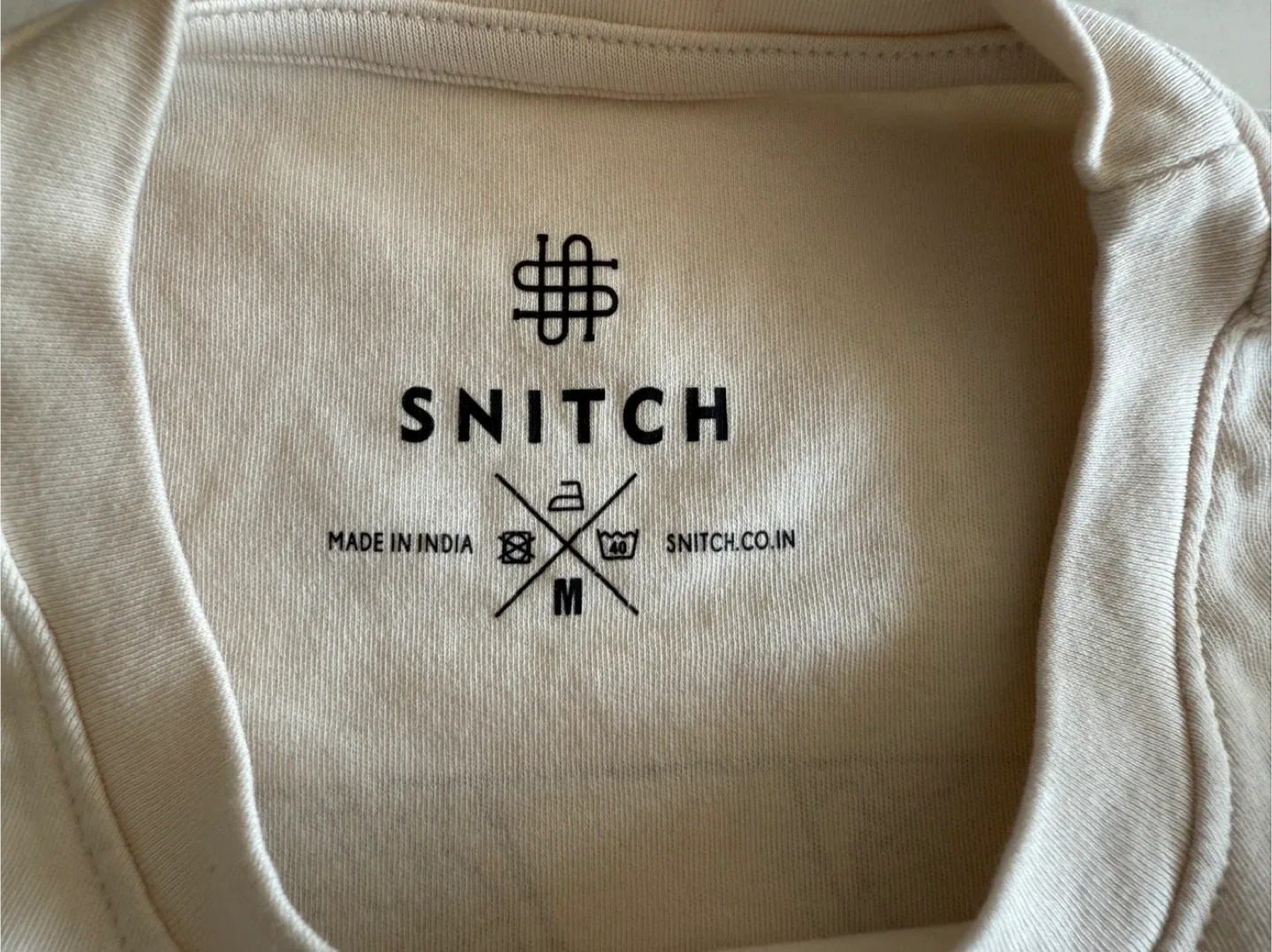 Snitch New York Graphic T-Shirt - Size M image indicator(2)
