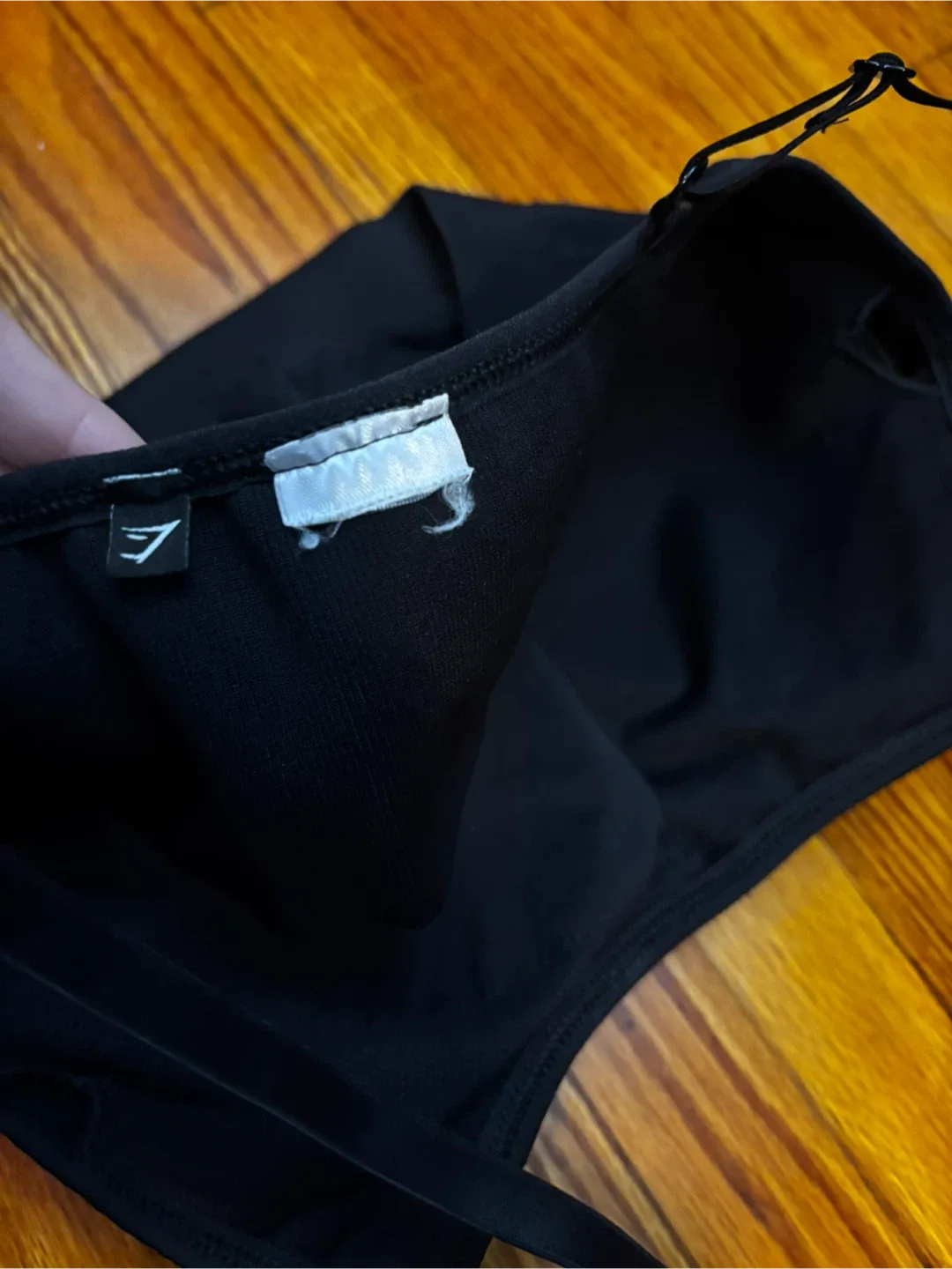 Gymshark Black Sports Bra - Size M image indicator(3)