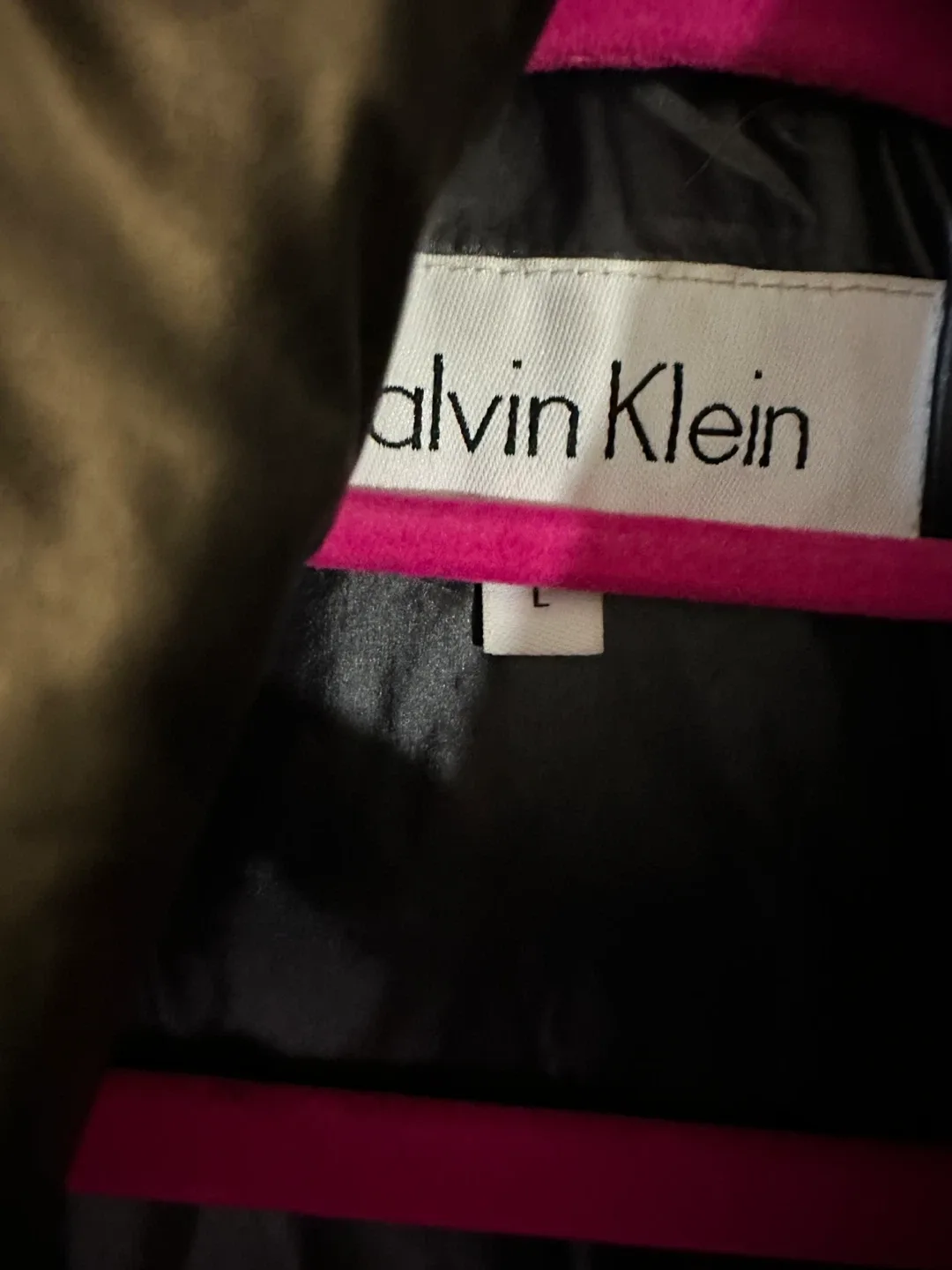 Calvin Klein Puffer Jacket - Size L image indicator(4)