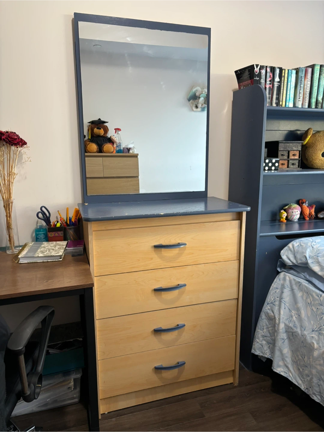 4 Drawer Wood Dresser with Mirror - photo 5