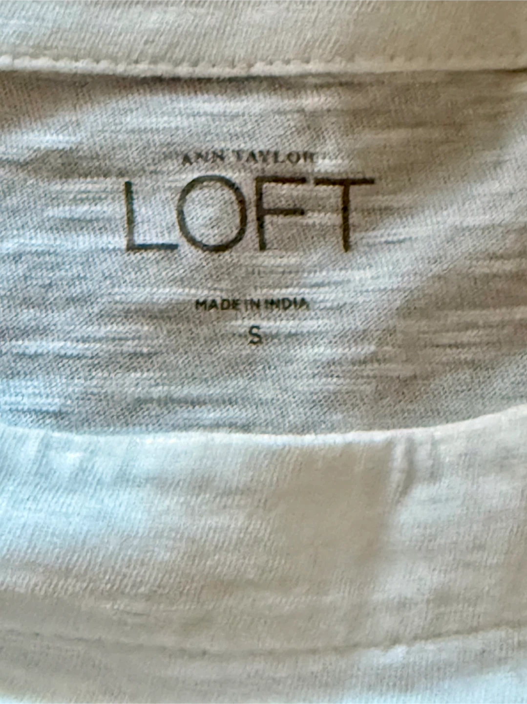 Ann Taylor LOFT White Top - Size S - photo 5