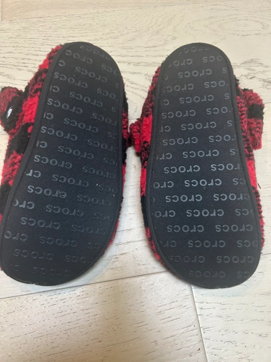 Crocs Red/Black Plaid Bear Slippers image indicator(3)