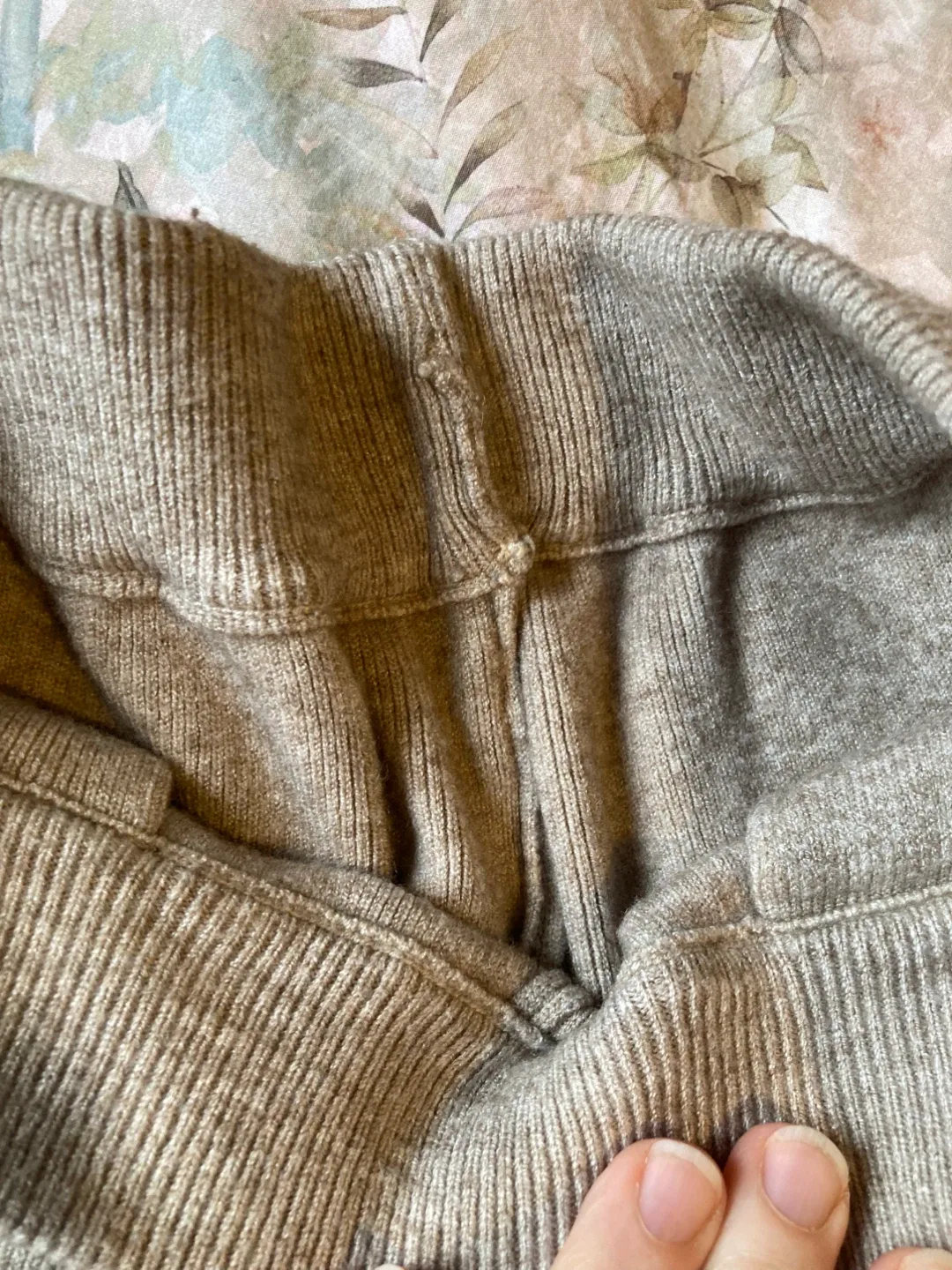 Wide Leg Knit Pants - Beige image indicator(5)