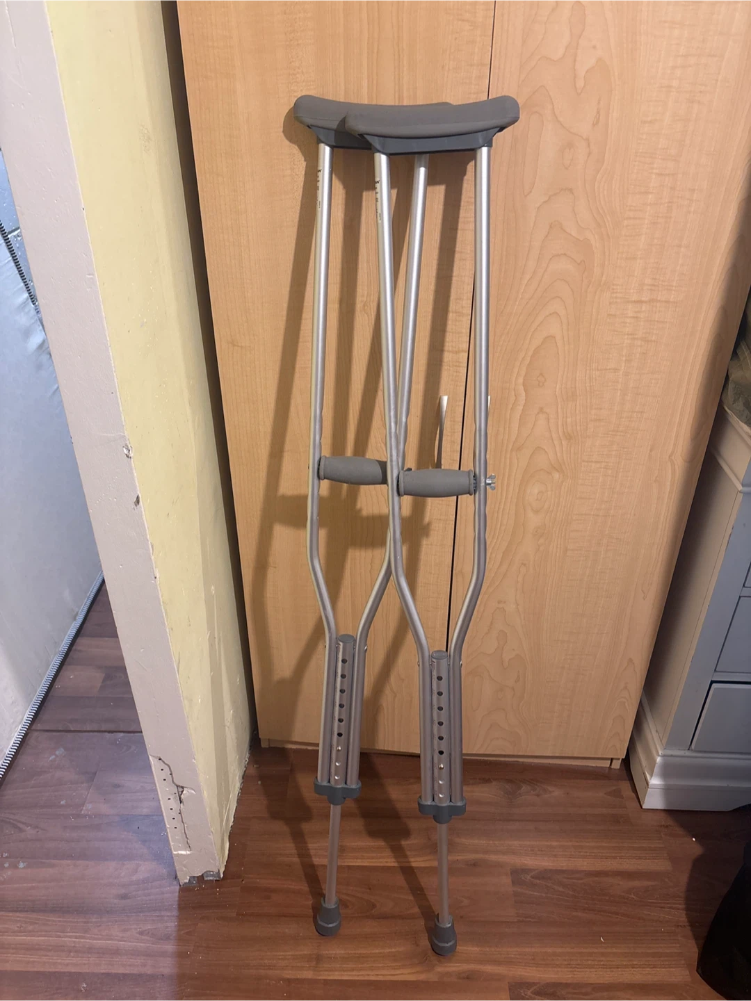 Adjustable Aluminum Crutches - photo 2