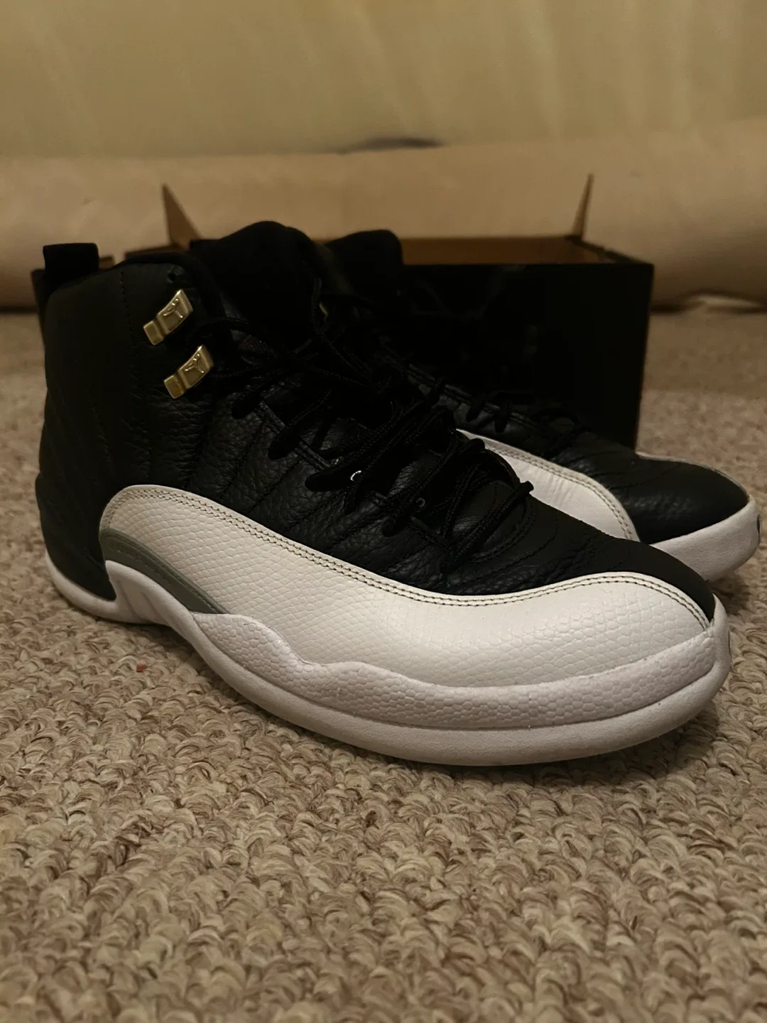 Jordan 12 Playoffs Size 11 2022 Mens Shoes image indicator(3)