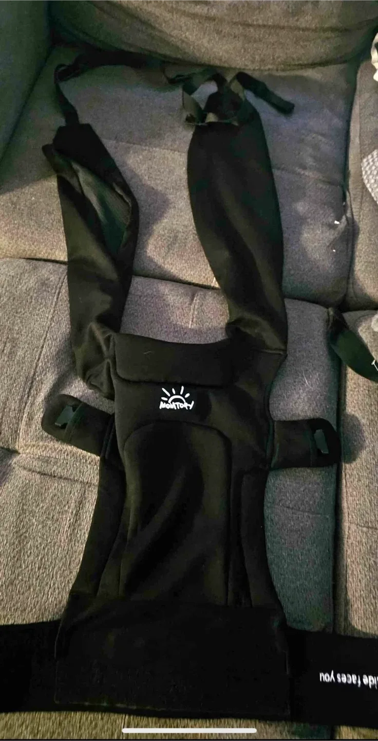 Momtory Baby Carrier - Black