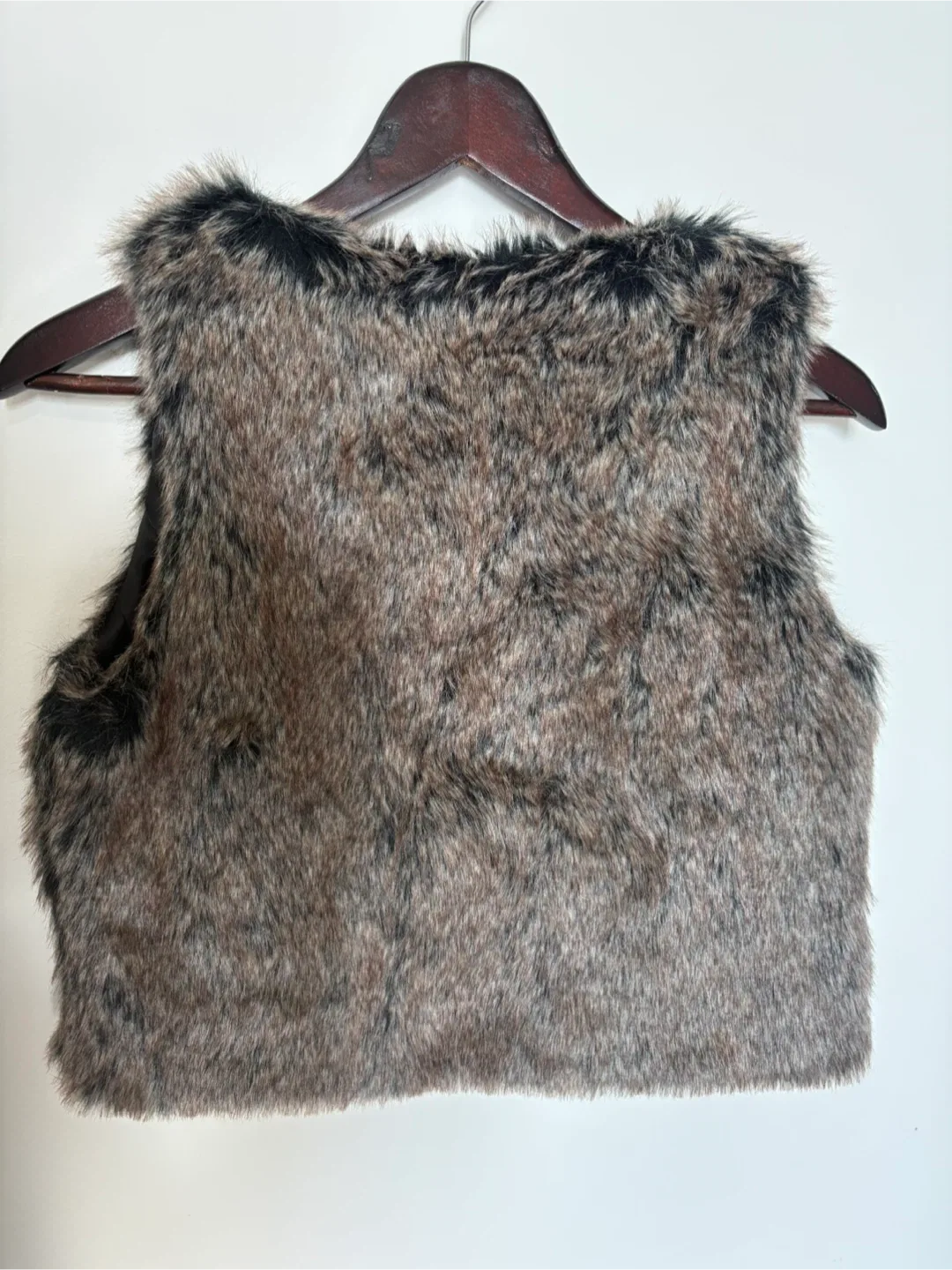 Dex Faux Fur Vest Size S/P image indicator(2)