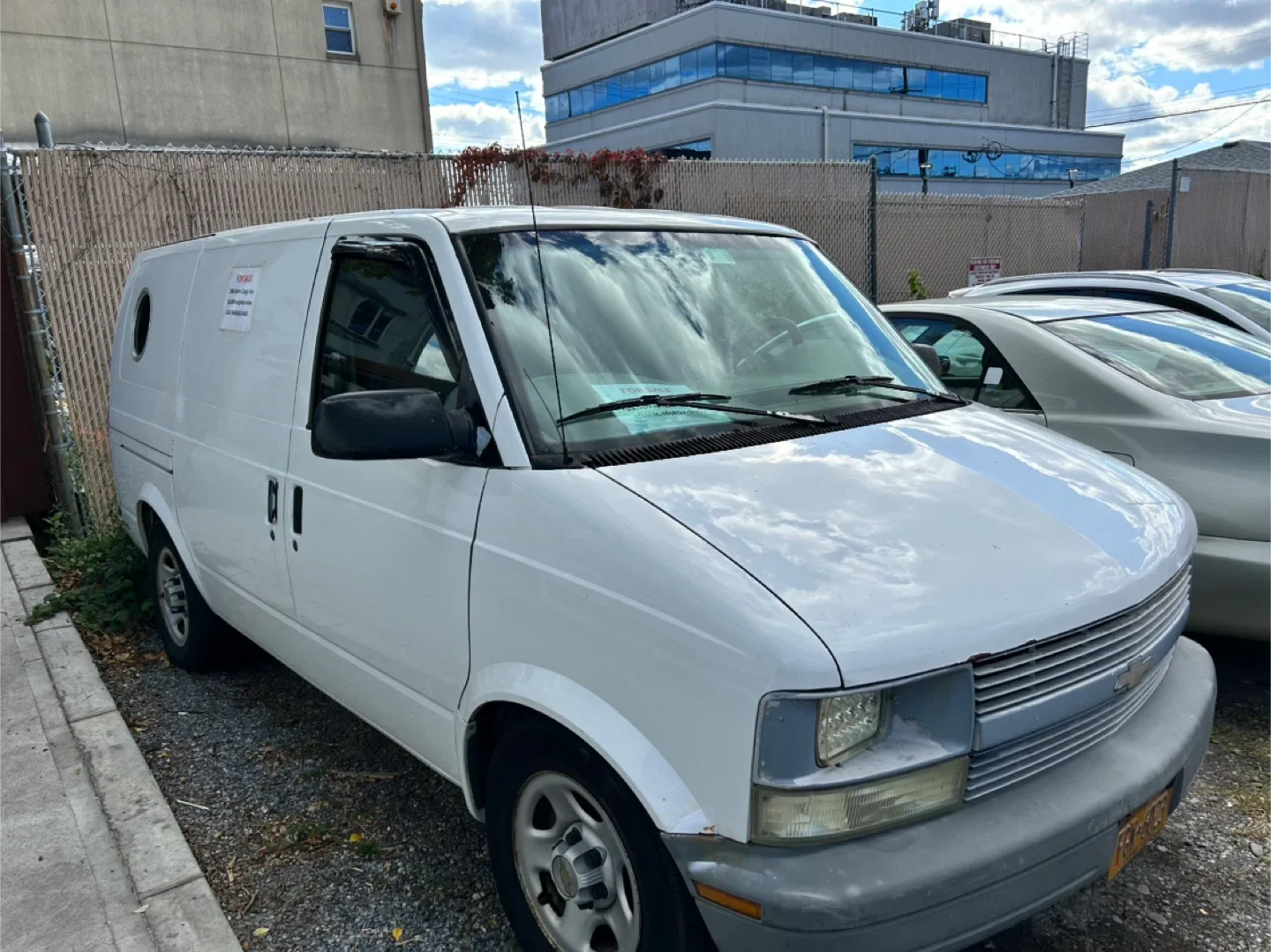 2003 Chevy Astro van image indicator(2)