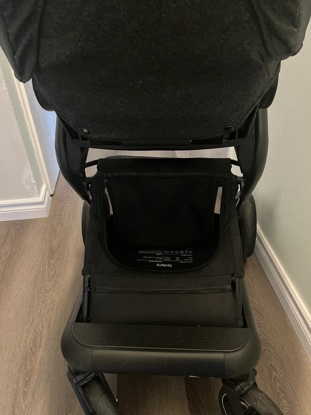 Fedora Stroller - Grey image indicator(6)