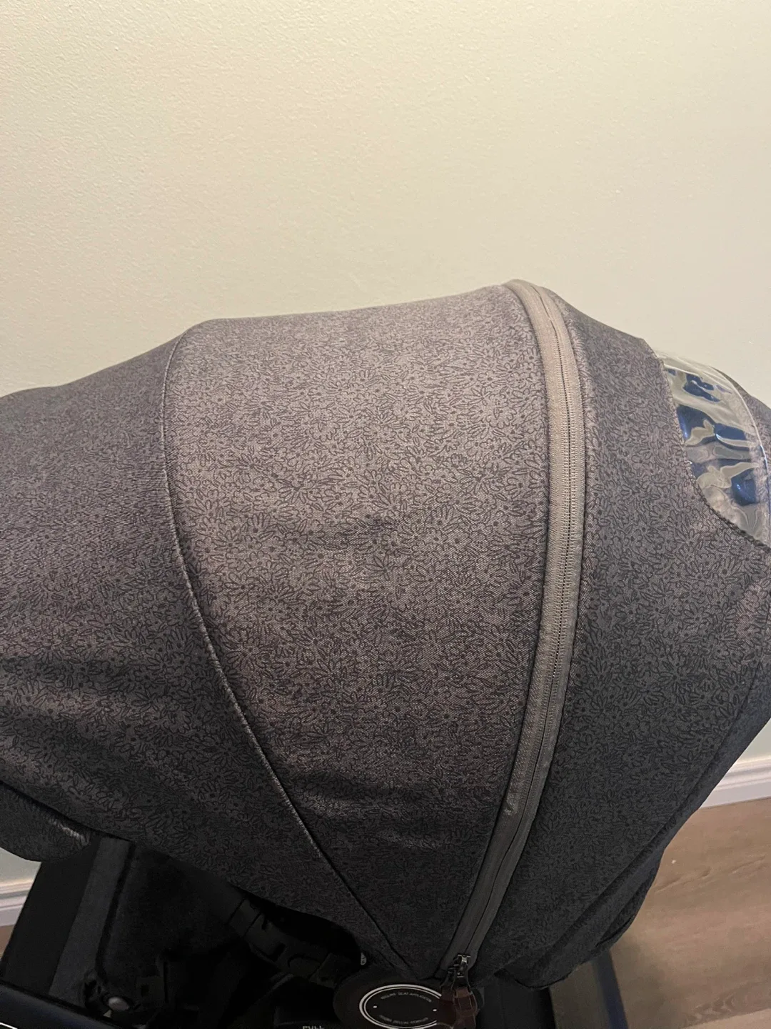 Fedora Stroller - Grey image indicator(5)