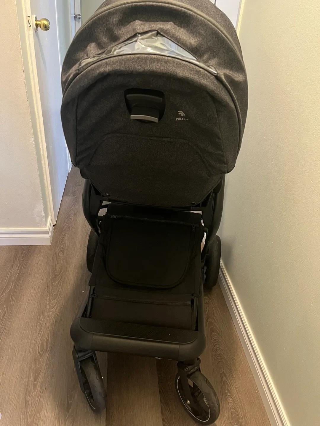 Fedora Stroller - Grey image indicator(7)