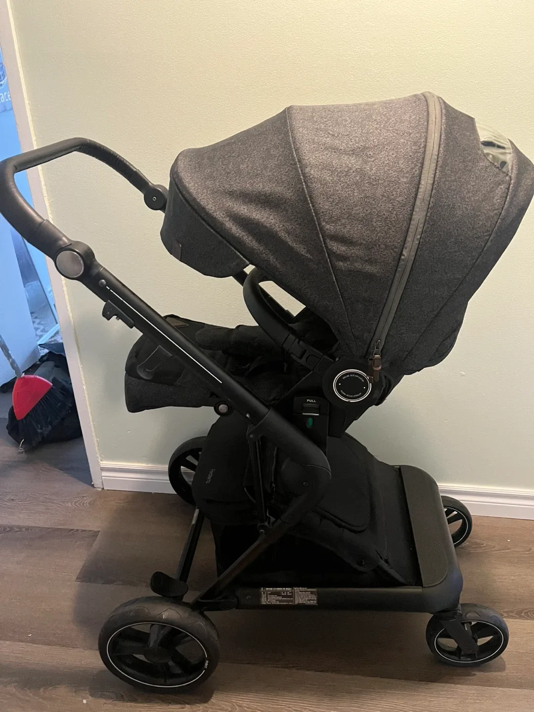 Fedora Stroller - Grey image indicator(9)