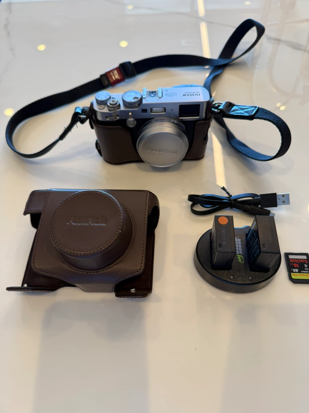 Fujifilm X100F Digital Camera - photo 2